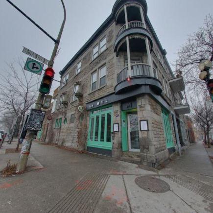 Le Mtl Resto + Bar - Restaurant Cuisine Pub Food Le Plateau-Mont-Royal, Montréal